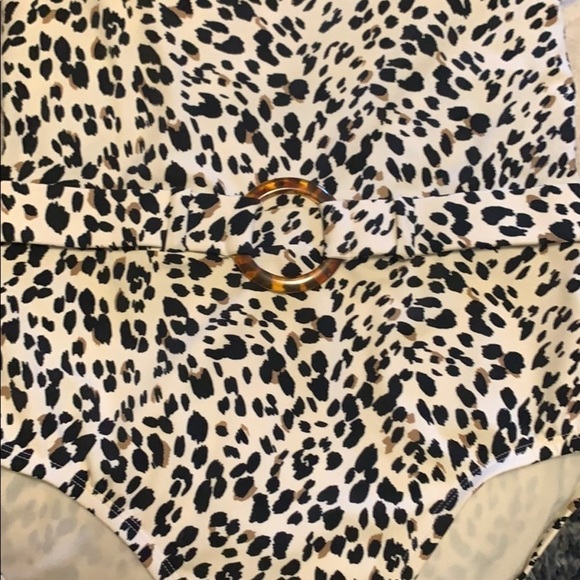 Apt 9 Chita Cream one piece swimsuit, nwt, medium - Picture 3 of 9